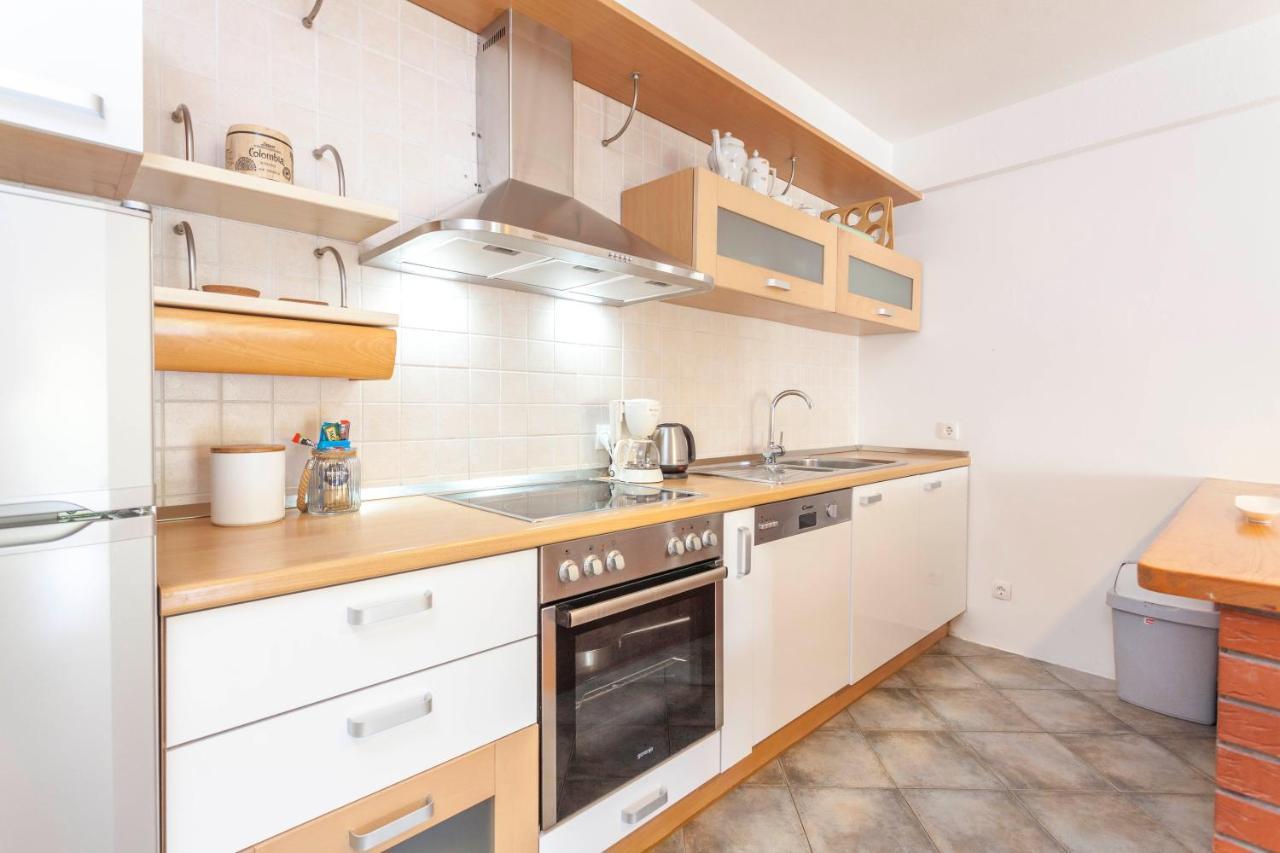 Apartment Mikula Makarska Exterior foto